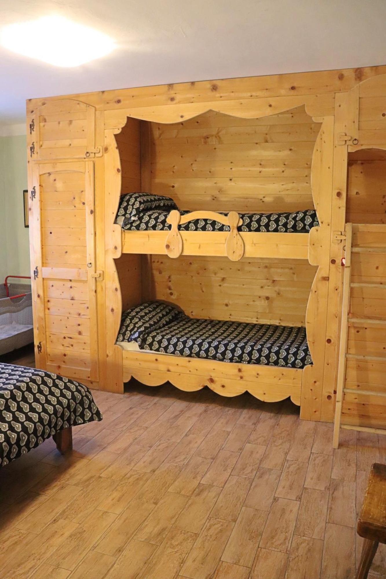 Chevres A Cheval - Apartment Aosta Dış mekan fotoğraf